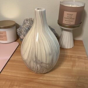 Marble vase